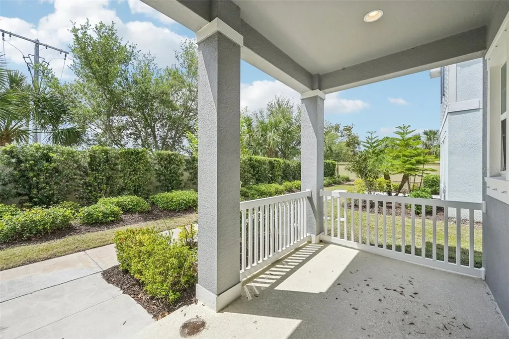 806 Winterside Drive Apollo Beach FL 33572