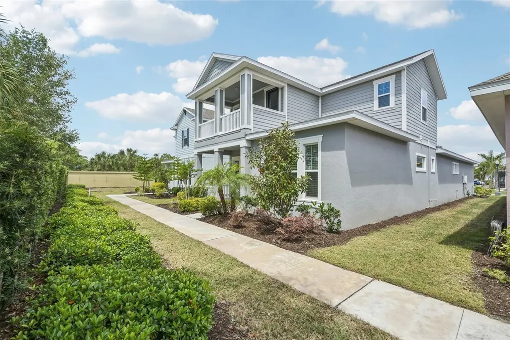 806 Winterside Drive Apollo Beach FL 33572
