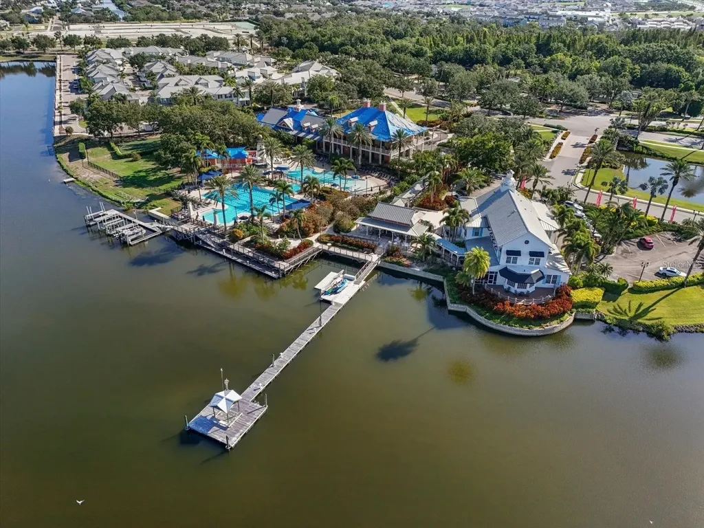 806 Winterside Drive Apollo Beach FL 33572