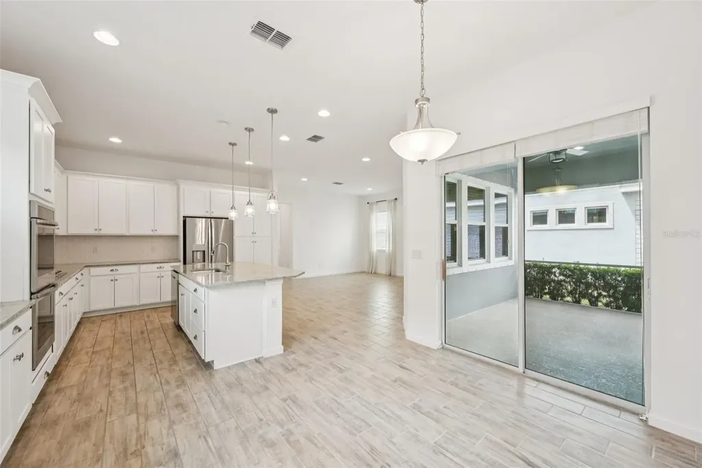 806 Winterside Drive Apollo Beach FL 33572