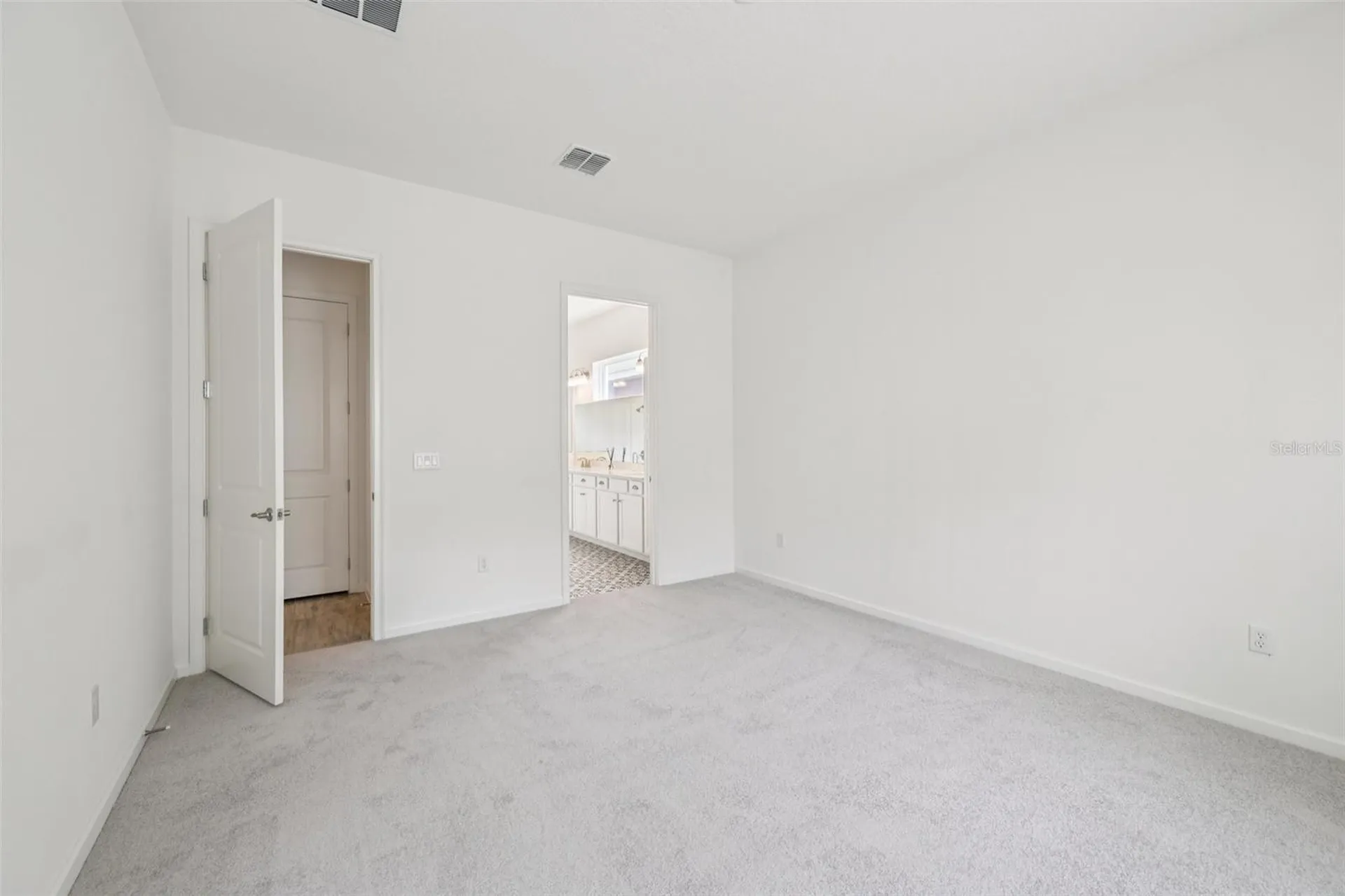 806 Winterside Drive Apollo Beach FL 33572