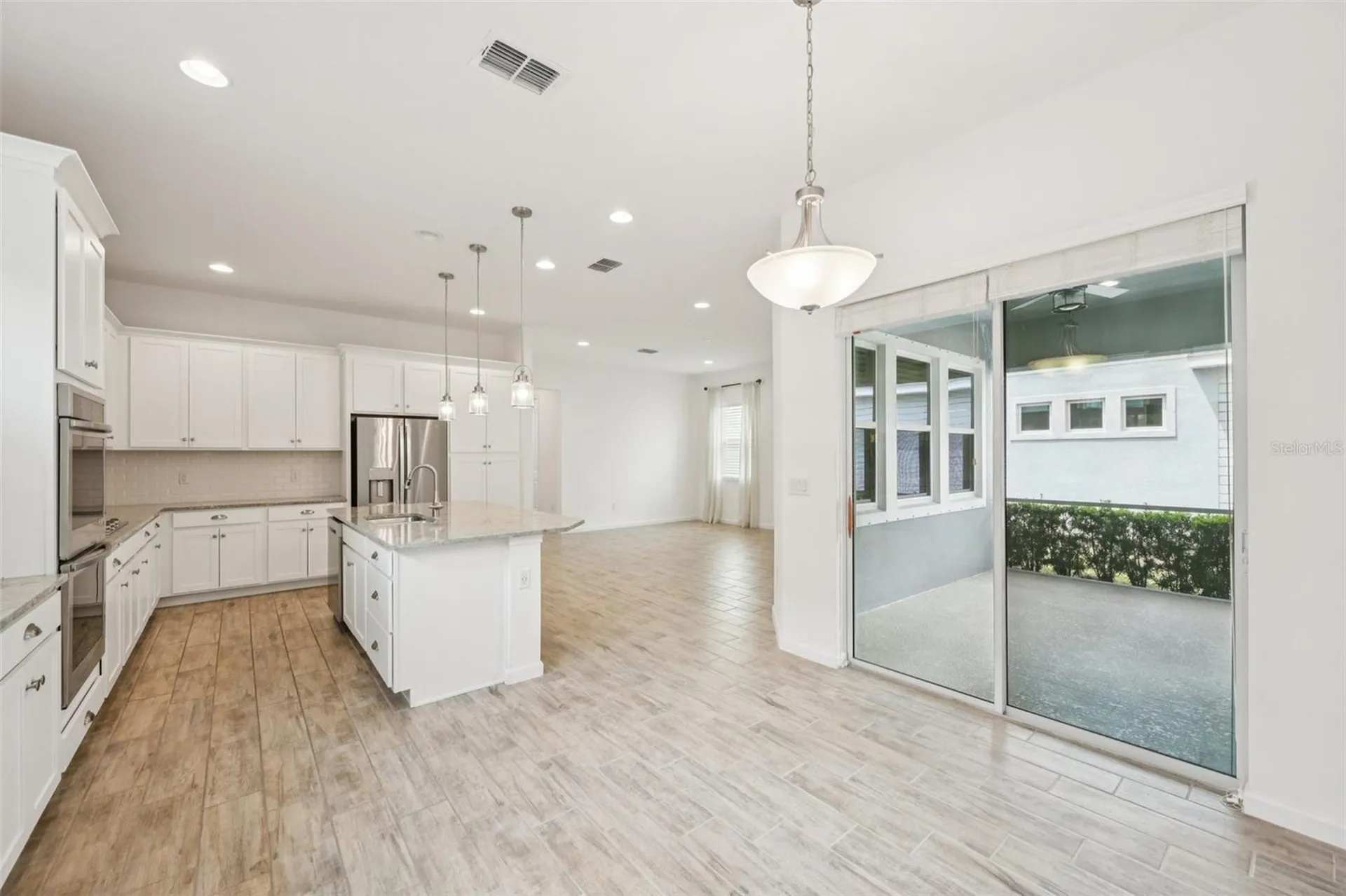806 Winterside Drive Apollo Beach FL 33572