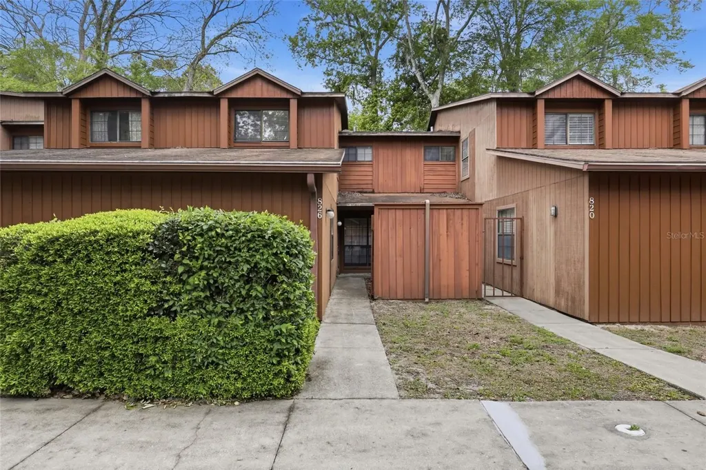 826 SW 57th Terrace Gainesville FL 32607