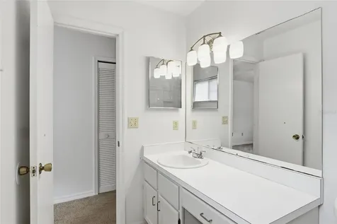 826 SW 57th Terrace Gainesville FL 32607