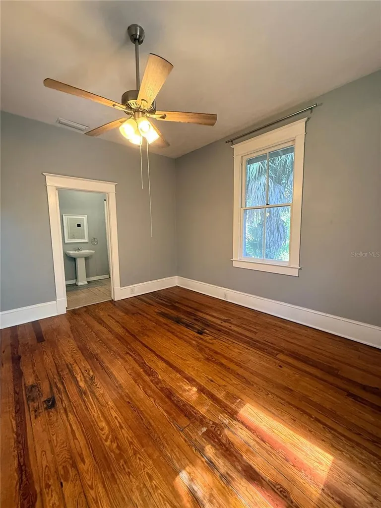 541 NE 11th Street Gainesville FL 32601