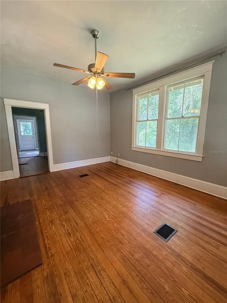 541 NE 11th Street Gainesville FL 32601