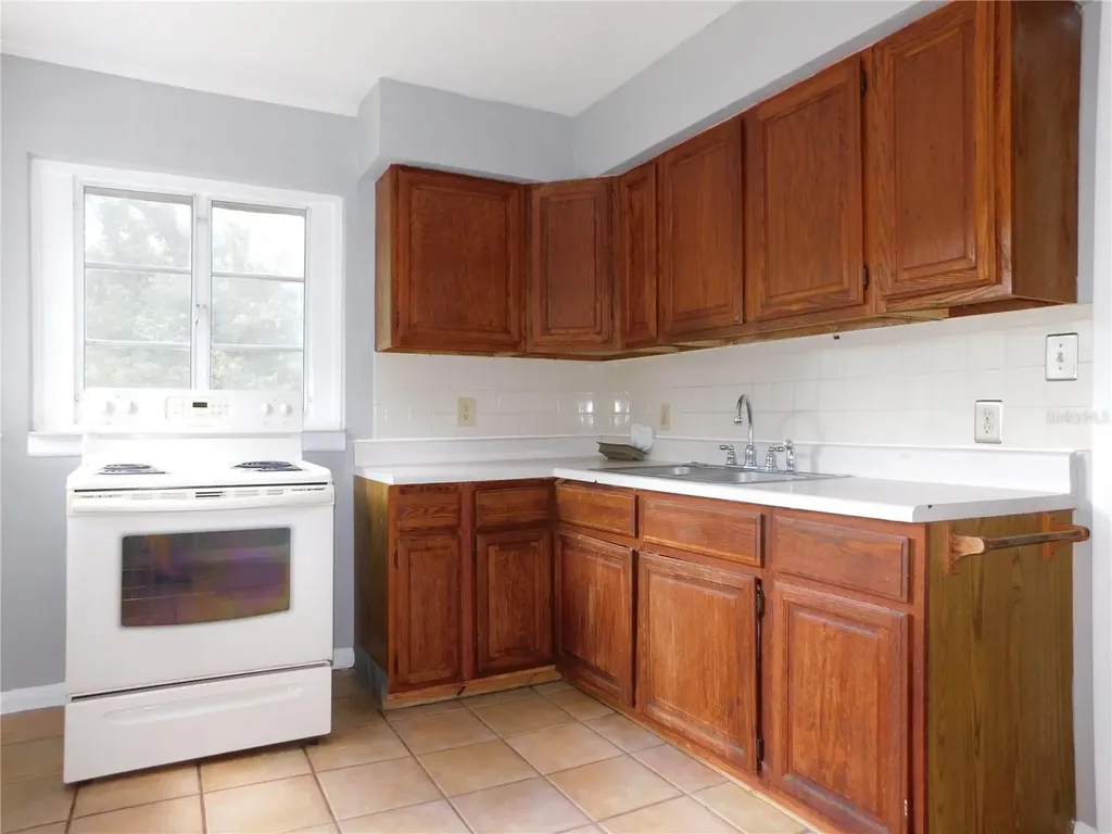 541 NE 11th Street Gainesville FL 32601
