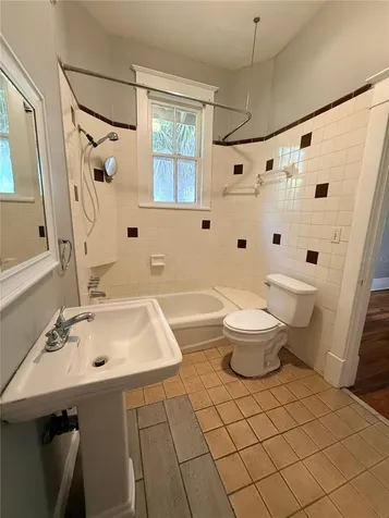 541 NE 11th Street Gainesville FL 32601