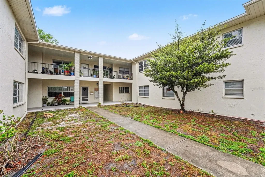 5051 75th Avenue N Pinellas Park FL 33781
