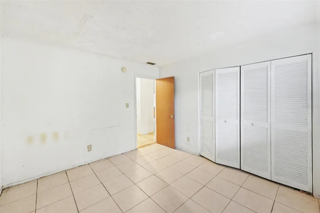 5051 75th Avenue N Pinellas Park FL 33781