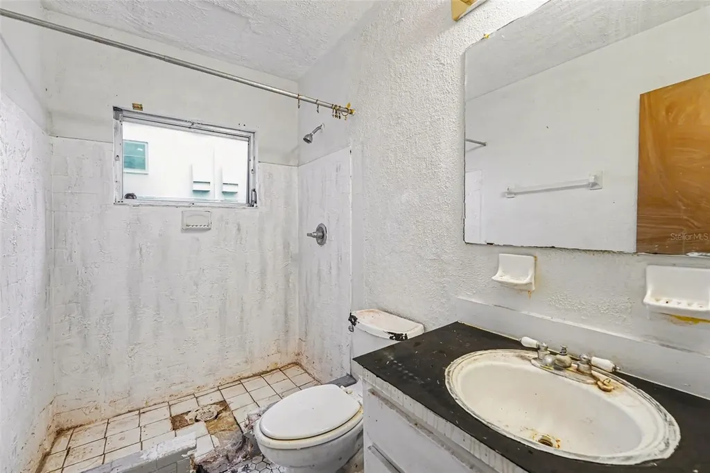 5051 75th Avenue N Pinellas Park FL 33781
