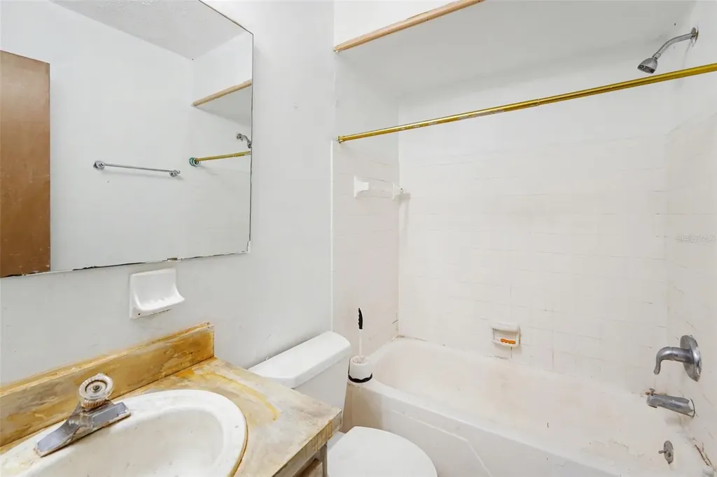 5051 75th Avenue N Pinellas Park FL 33781