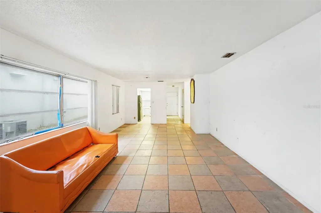 5051 75th Avenue N Pinellas Park FL 33781
