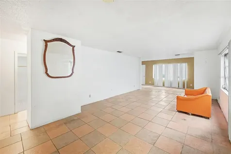 5051 75th Avenue N Pinellas Park FL 33781
