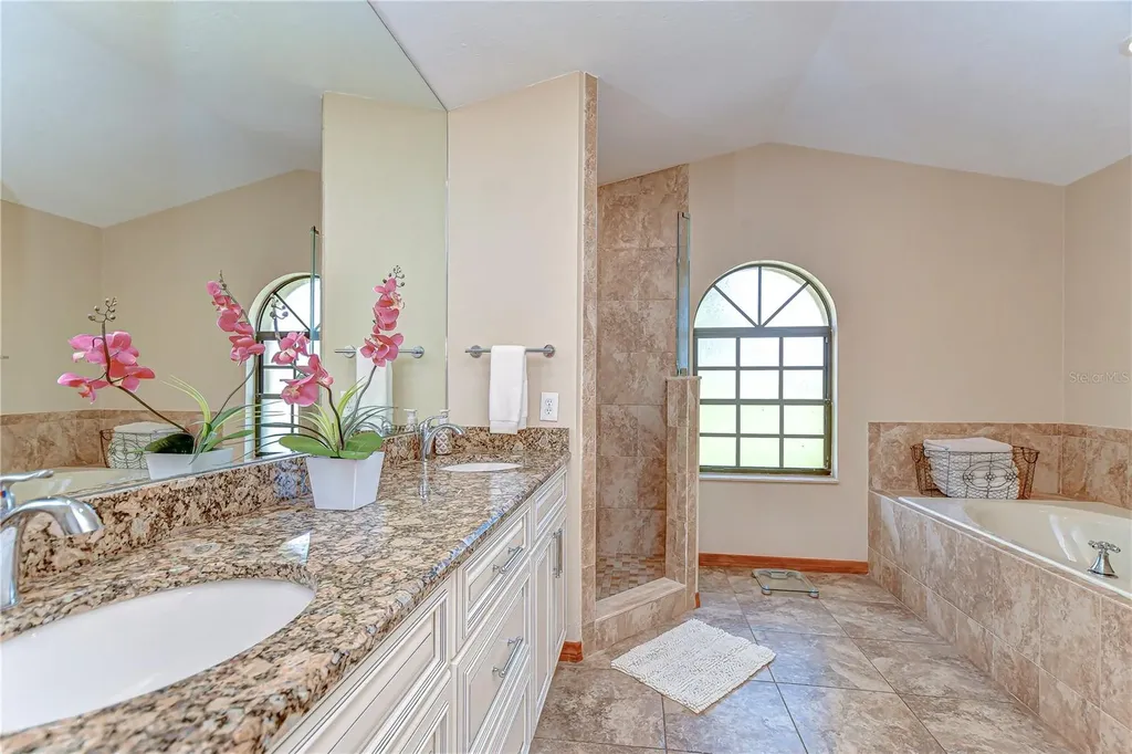 709 Sportsman Park Drive Seffner FL 33584
