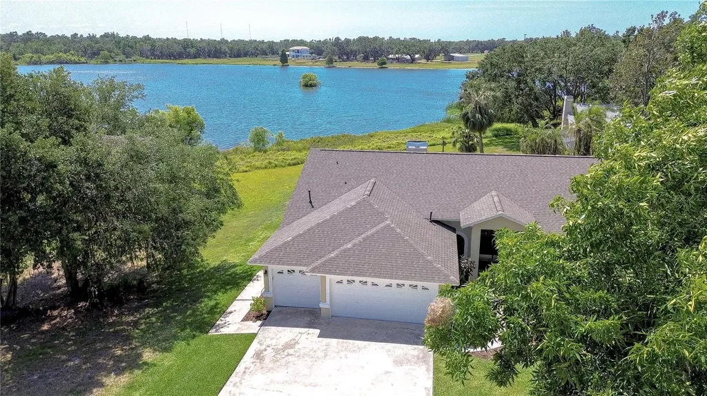 709 Sportsman Park Drive Seffner FL 33584