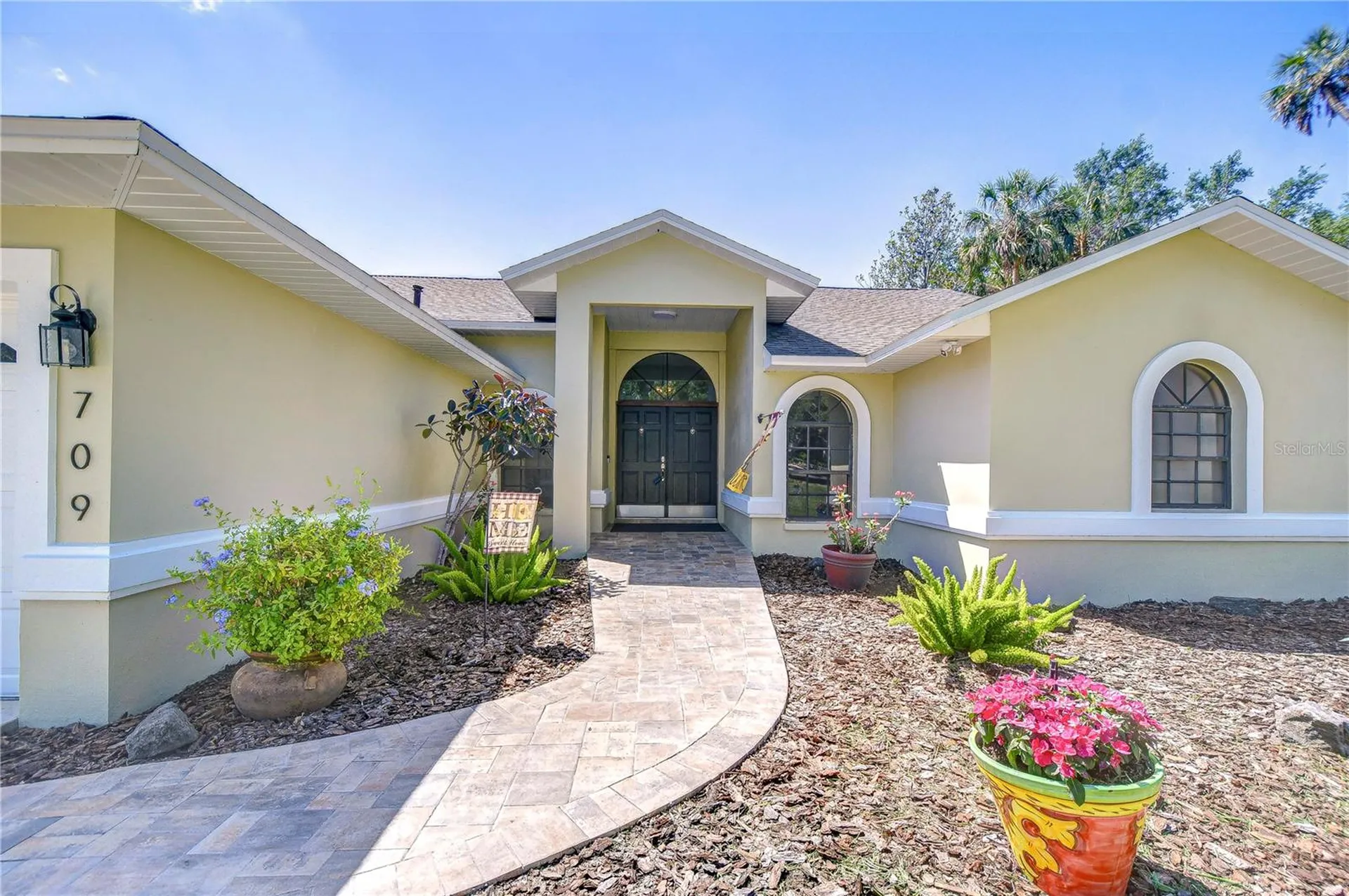 709 Sportsman Park Drive Seffner FL 33584