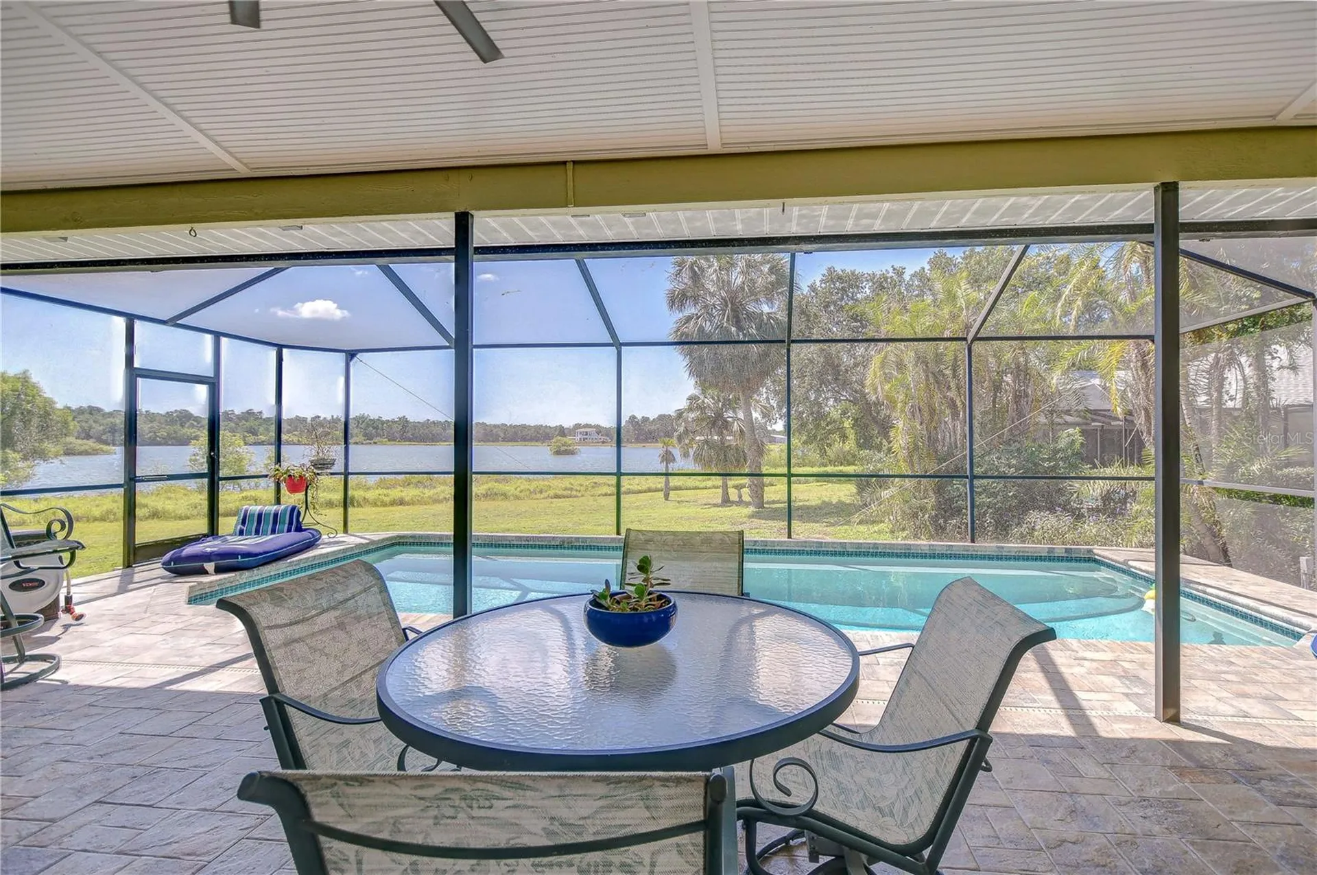 709 Sportsman Park Drive Seffner FL 33584