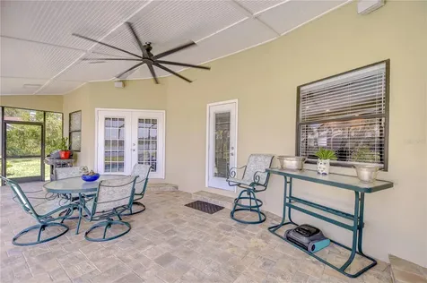 709 Sportsman Park Drive Seffner FL 33584