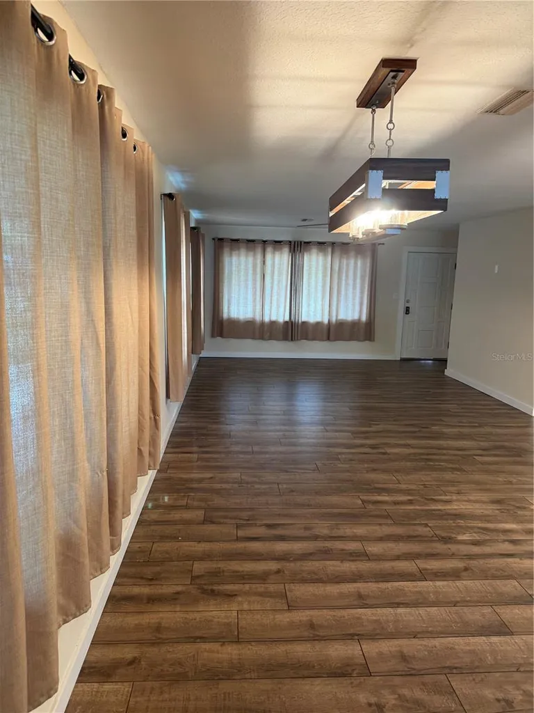 8914 Memorial Highway Tampa FL 33615