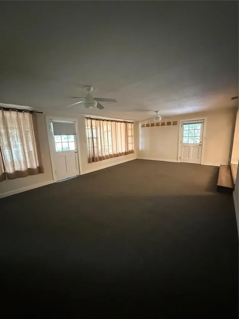8914 Memorial Highway Tampa FL 33615