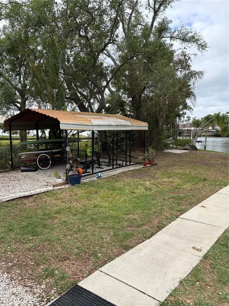 8914 Memorial Highway Tampa FL 33615