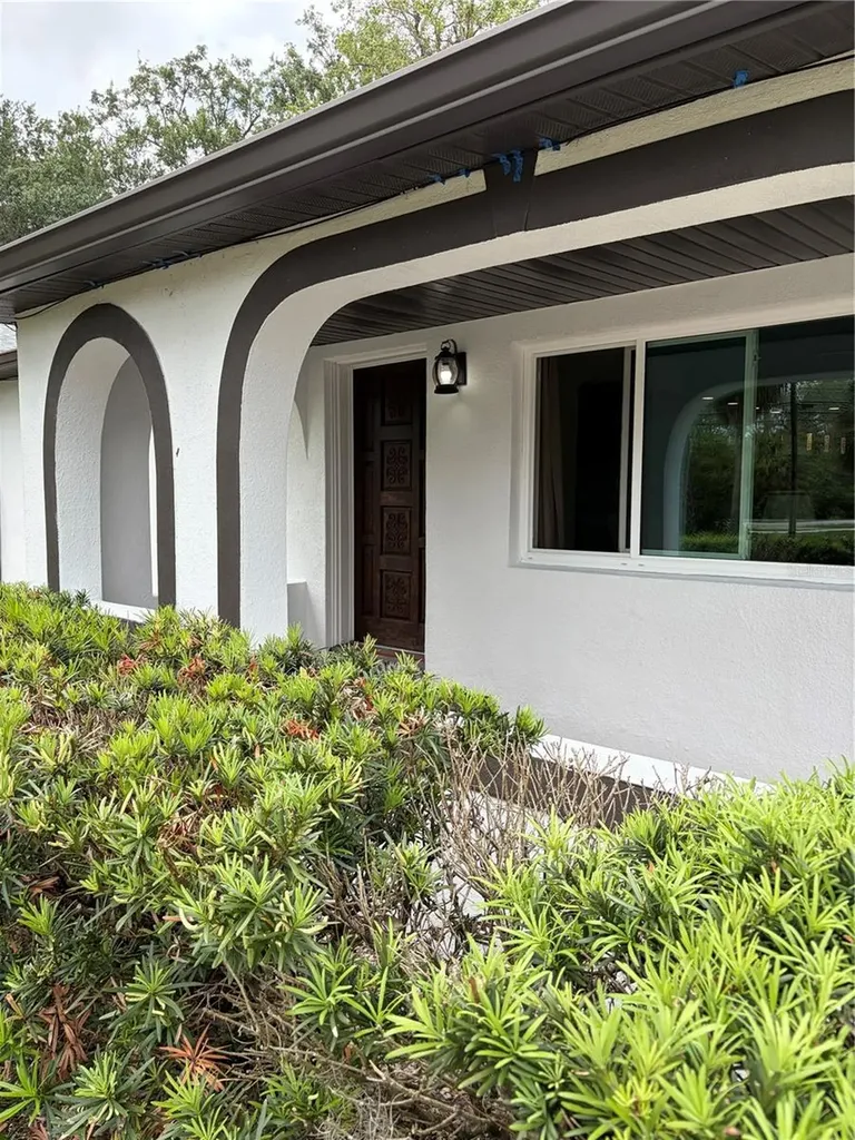 8914 Memorial Highway Tampa FL 33615