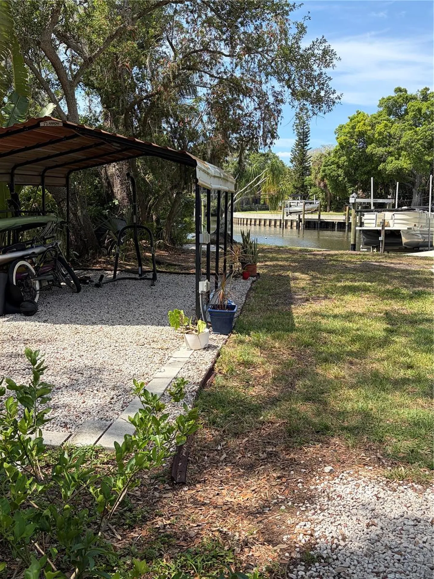 8914 Memorial Highway Tampa FL 33615