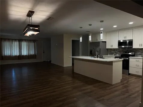 8914 Memorial Highway Tampa FL 33615