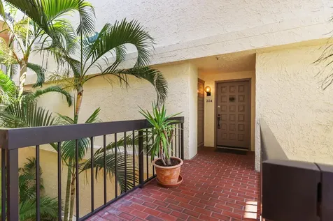 1935 Gulf Of Mexico Drive Longboat Key FL 34228