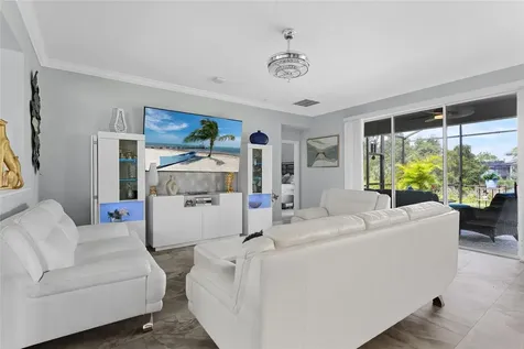 2215 Camden Park Avenue Davenport FL 33837