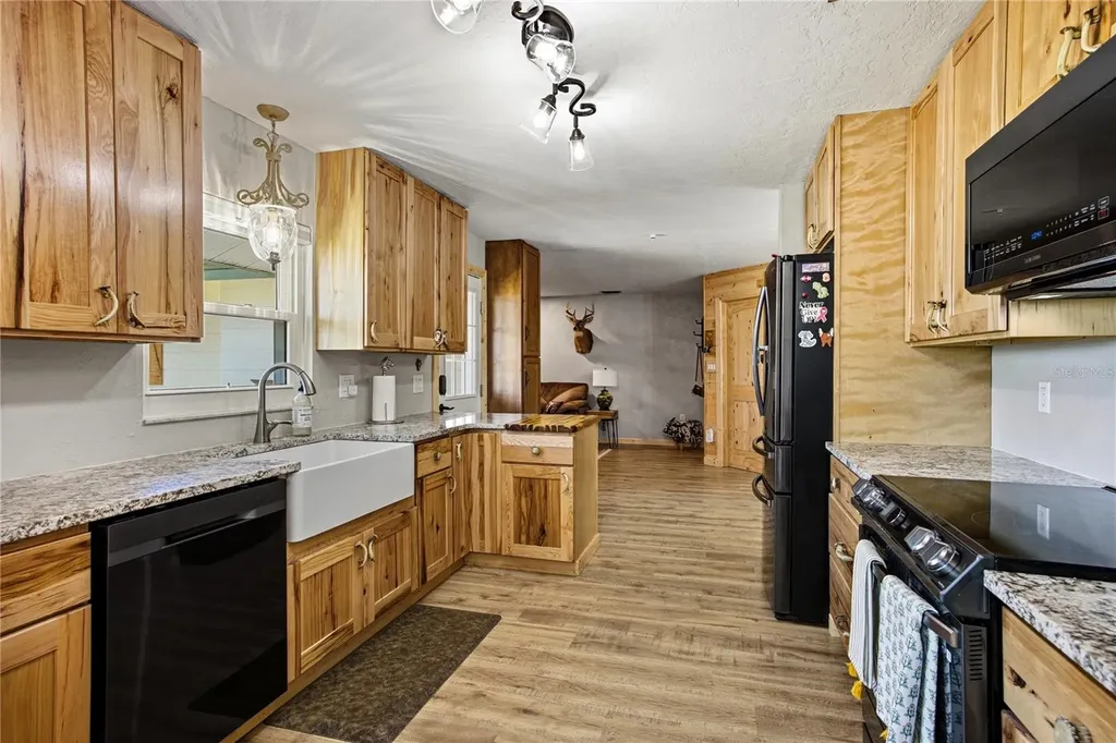 3019 SE 90th Avenue Newberry FL 32669