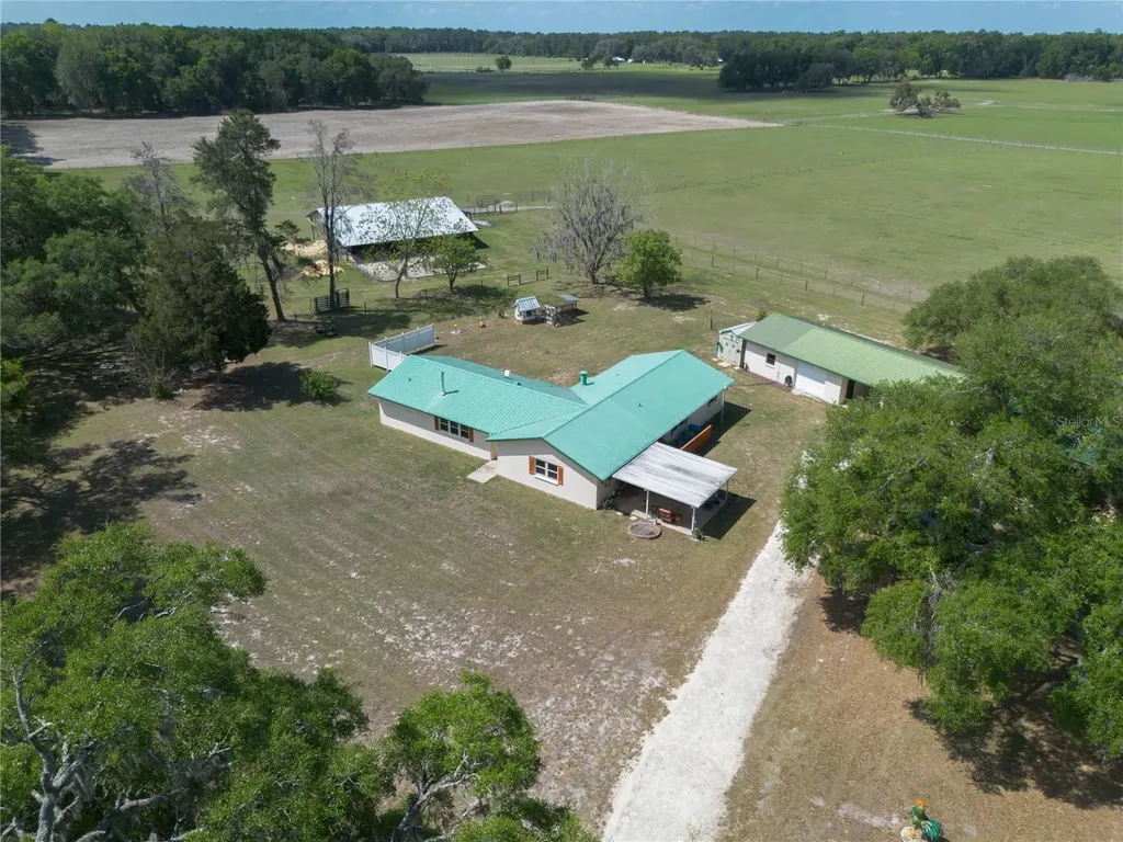 3019 SE 90th Avenue Newberry FL 32669