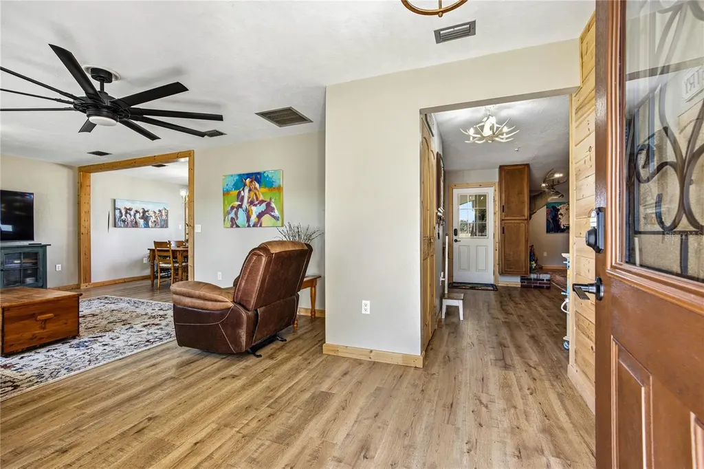 3019 SE 90th Avenue Newberry FL 32669