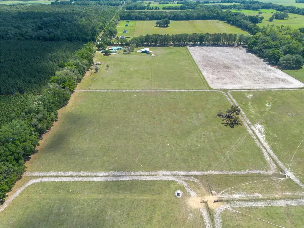 3019 SE 90th Avenue Newberry FL 32669