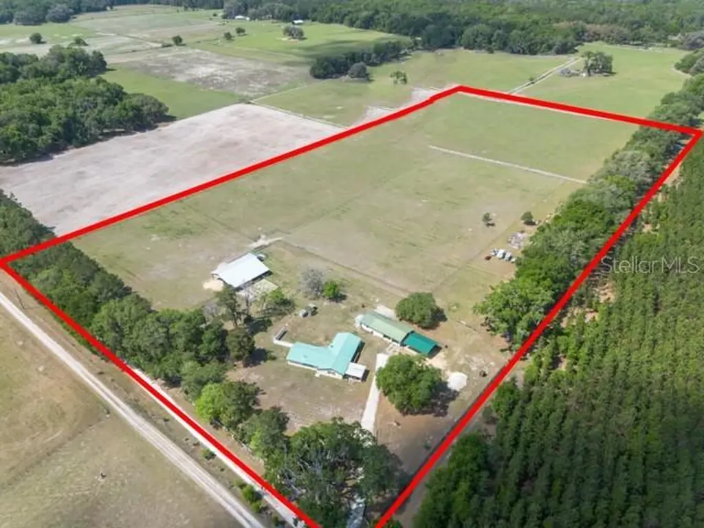 3019 SE 90th Avenue Newberry FL 32669