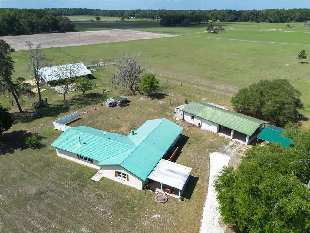3019 SE 90th Avenue Newberry FL 32669