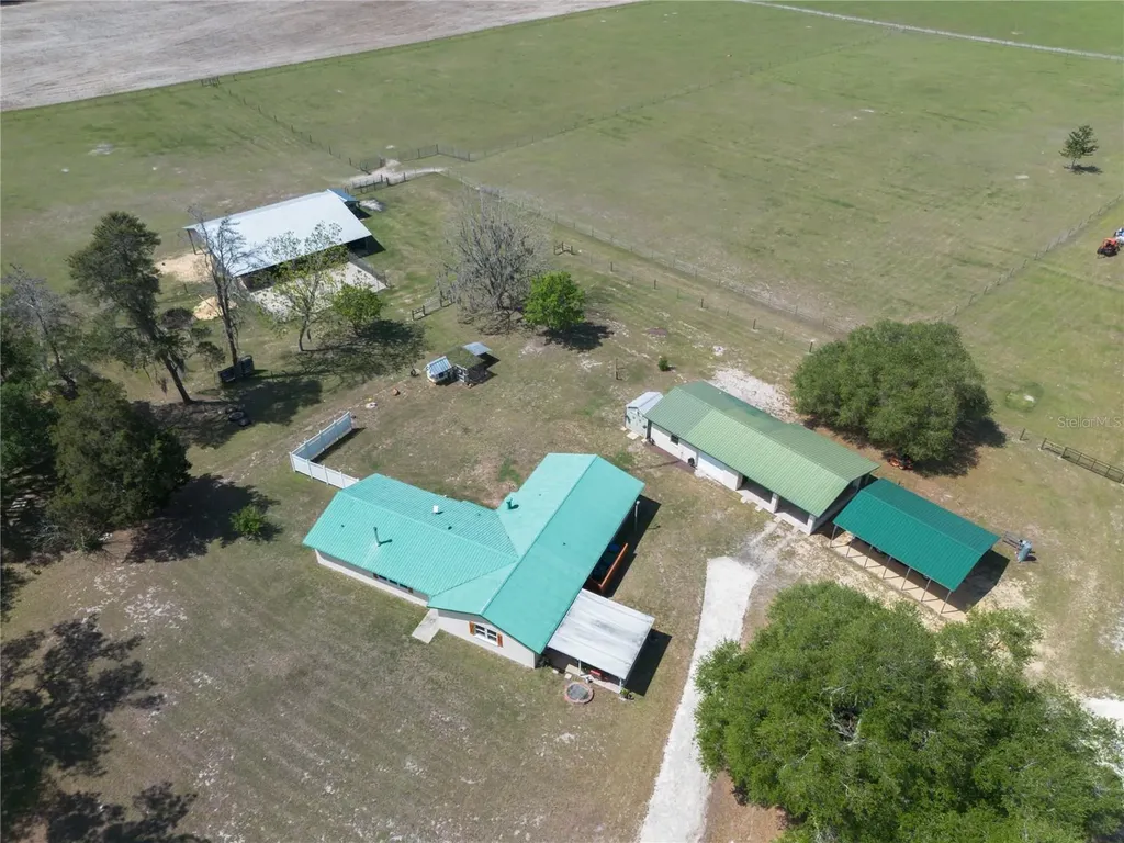 3019 SE 90th Avenue Newberry FL 32669