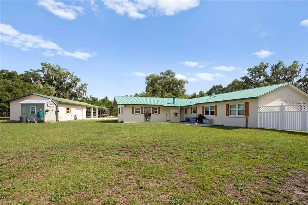 3019 SE 90th Avenue Newberry FL 32669