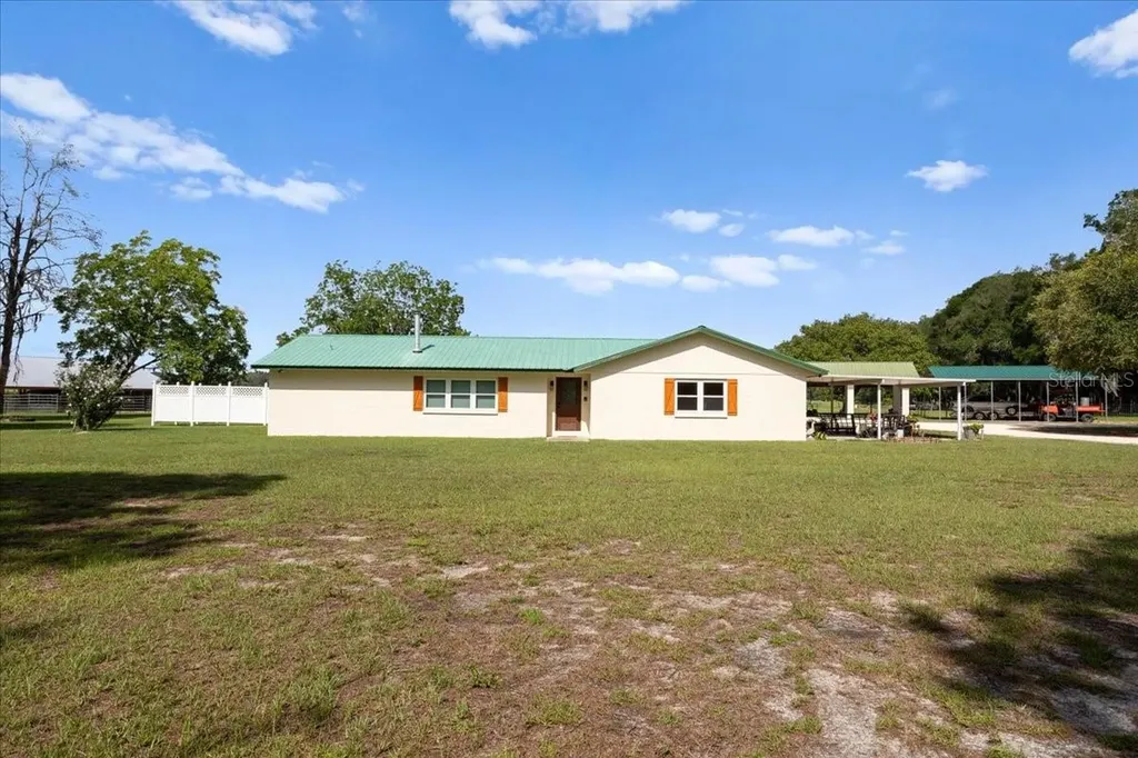 3019 SE 90th Avenue Newberry FL 32669