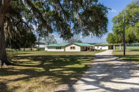 3019 SE 90th Avenue Newberry FL 32669