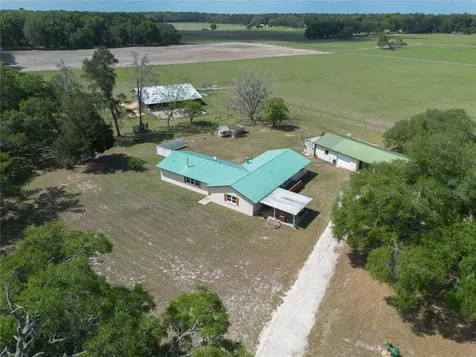 3019 SE 90th Avenue Newberry FL 32669