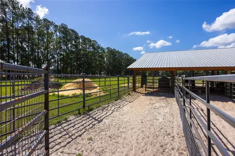 3019 SE 90th Avenue Newberry FL 32669