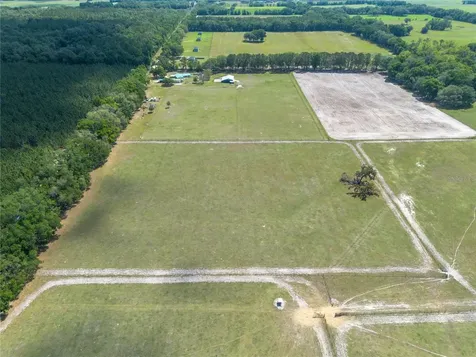 3019 SE 90th Avenue Newberry FL 32669