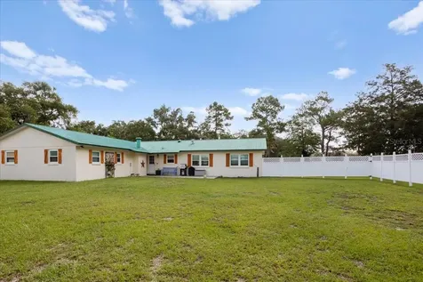3019 SE 90th Avenue Newberry FL 32669