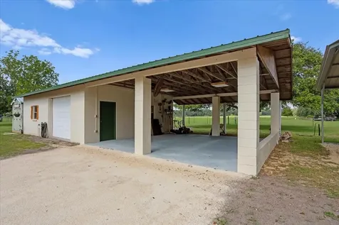 3019 SE 90th Avenue Newberry FL 32669