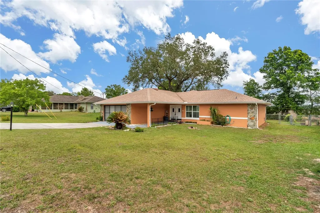 21425 SW Plantation Street Dunnellon FL 34431