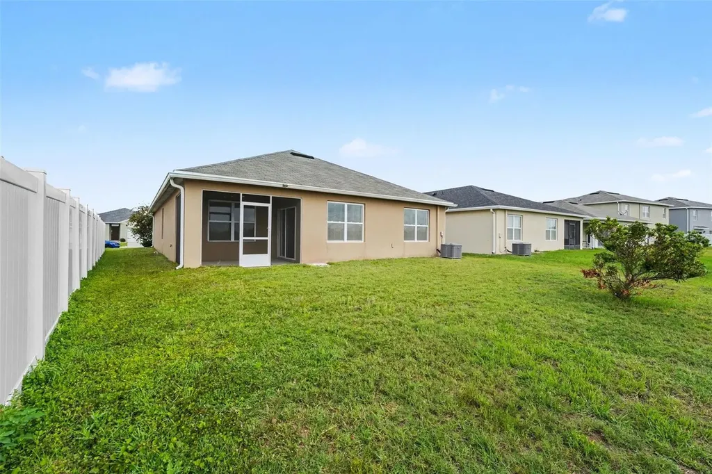 2795 Grandbury Grove Road Lakeland FL 33811