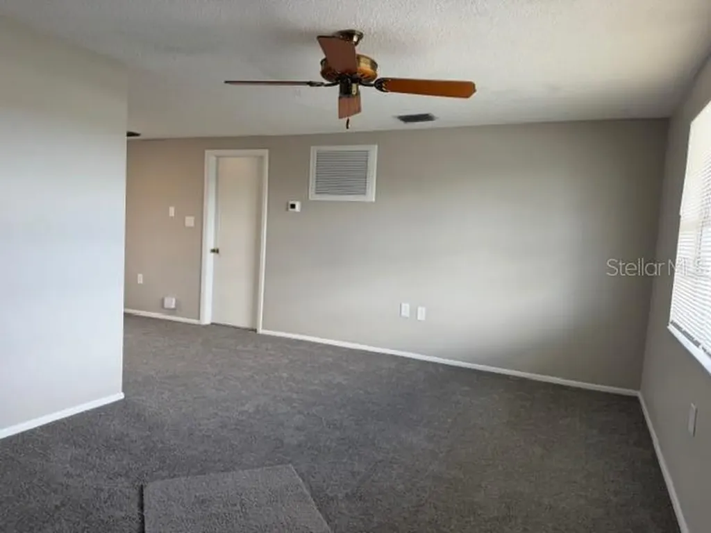 3220 Huntington Road Holiday FL 34691