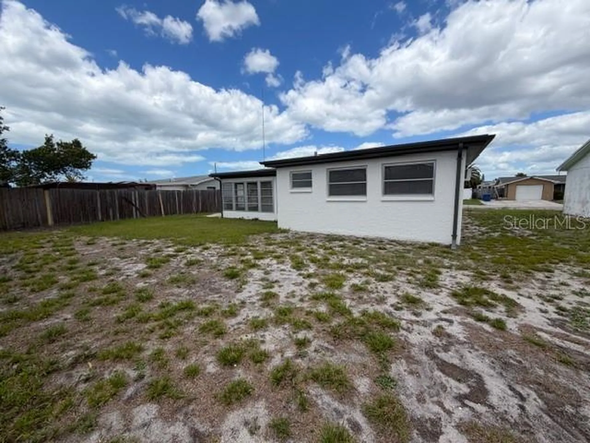 3220 Huntington Road Holiday FL 34691